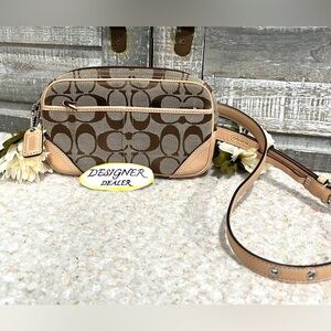 COACH Vintage Signature Canvas Vachetta Leather Trim Belt Bag Mint Cond